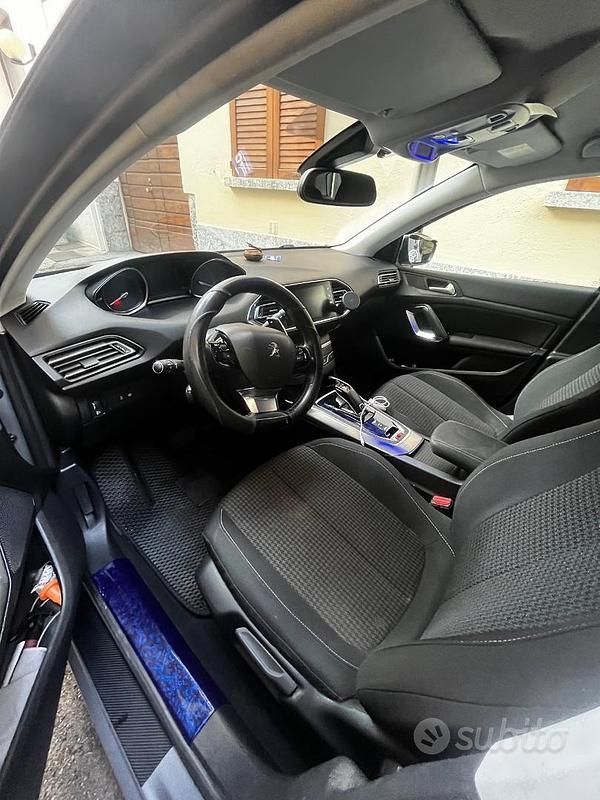 Usata Peugeot 308 131 CV (96 kW) 2018 Grigio Station wagon