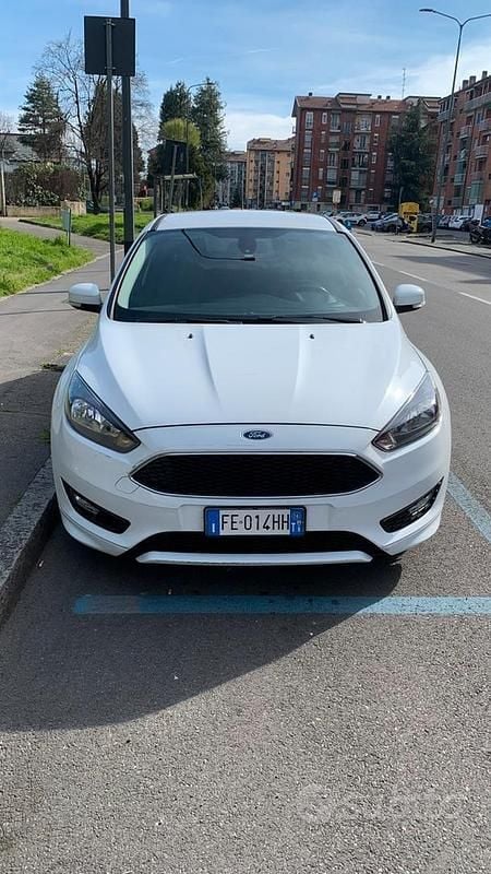 Usata Ford Focus Titanium 120 CV (88 kW) 2016 Bianco Berlina