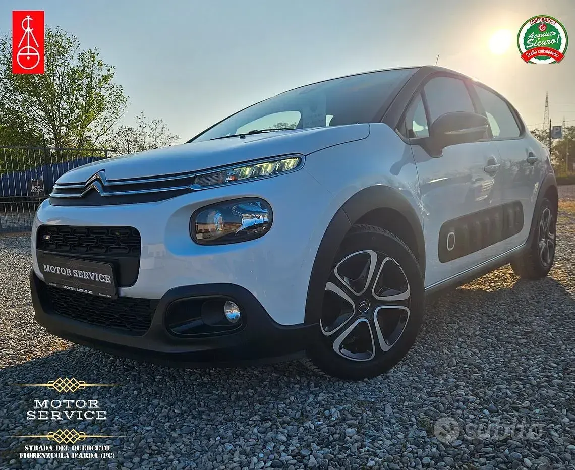 Używany Citroën C3 Shine 82 KM (60 kW) 2018 Biały Hatchback