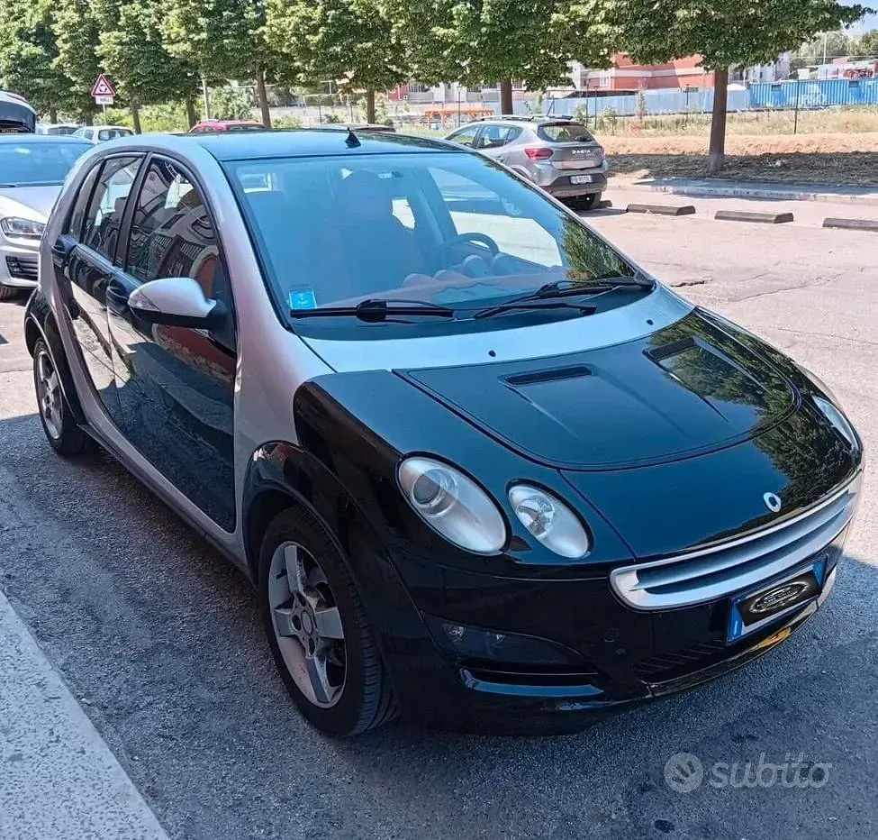 Usata Smart ForFour Pulse 68 CV (50 kW) 2005 Nero Utilitaria