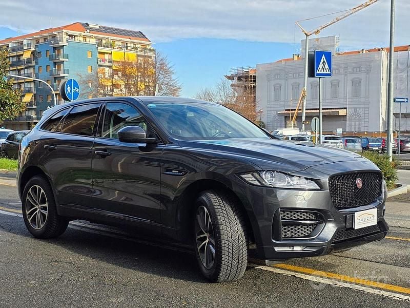 Usata Jaguar F-Pace R 179 CV (131 kW) 2018 Grigio SUV