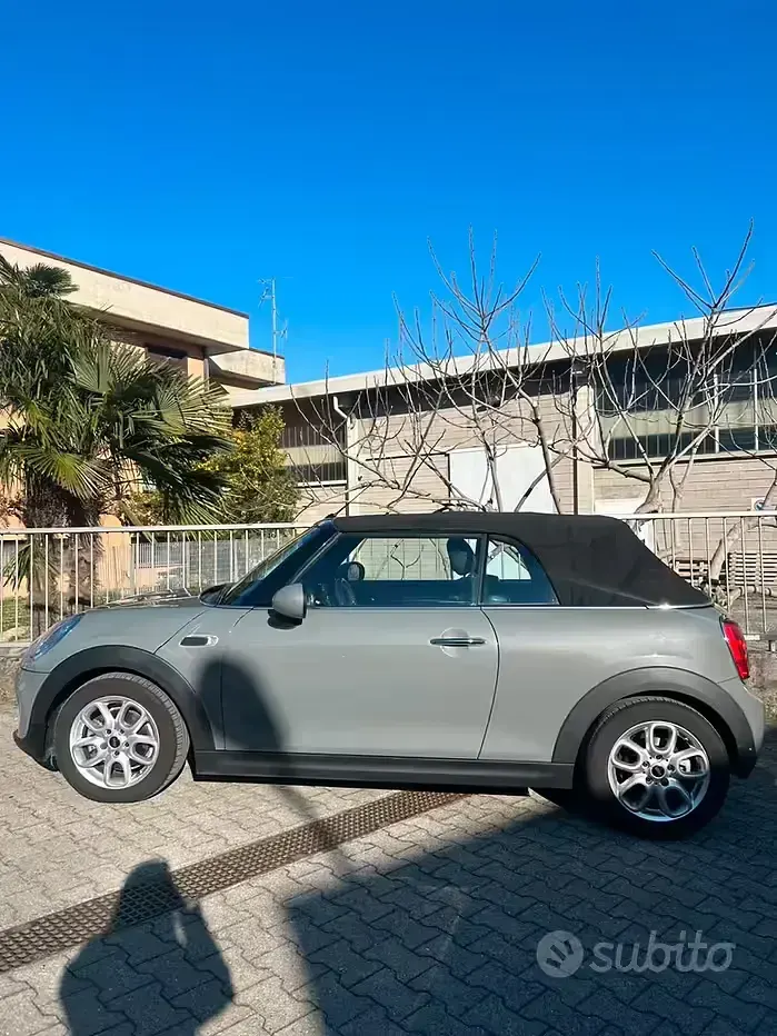 Usata Mini Cooper D Cabriolet 116 CV (85 kW) 2017 Grigio Cabrio