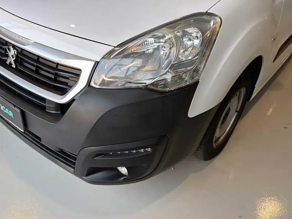 Usata Peugeot Partner Premium 100 CV (73 kW) 2018 Bianco