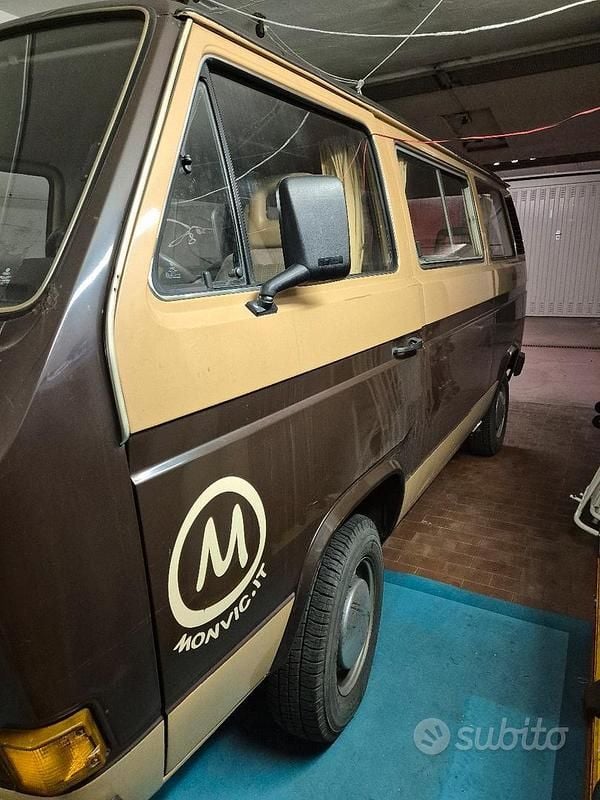 Marrone Usata 1987 VW Caravelle Monovolume | 16.000 € - Immagine 1/4