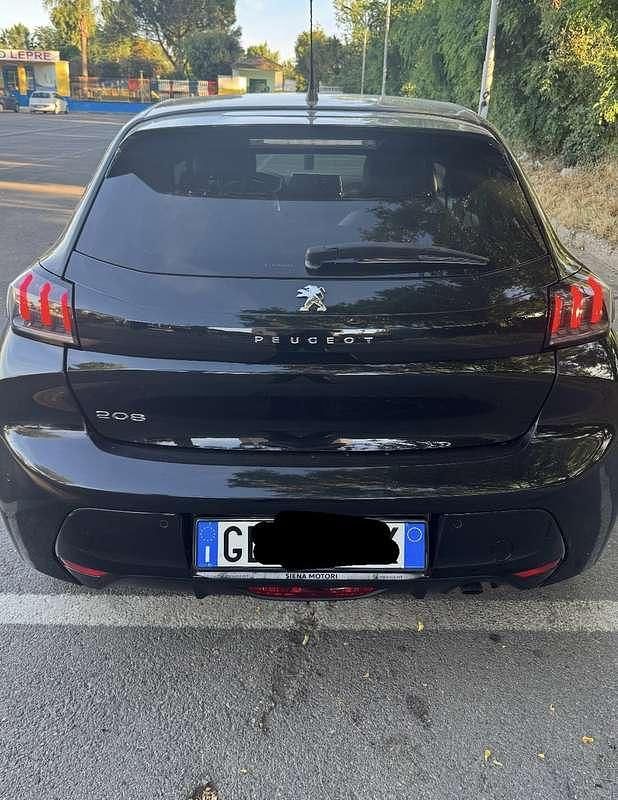 Usata Peugeot 208 Allure 101 CV (74 kW) 2021 Nero Utilitaria