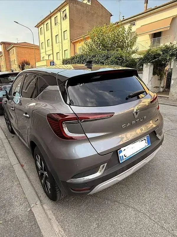 Usata Renault Captur Intens 94 CV (69 kW) 2024 SUV