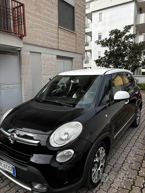 Usata Fiat 500L Trekking 105 CV (77 kW) 2016 Nero Monovolume