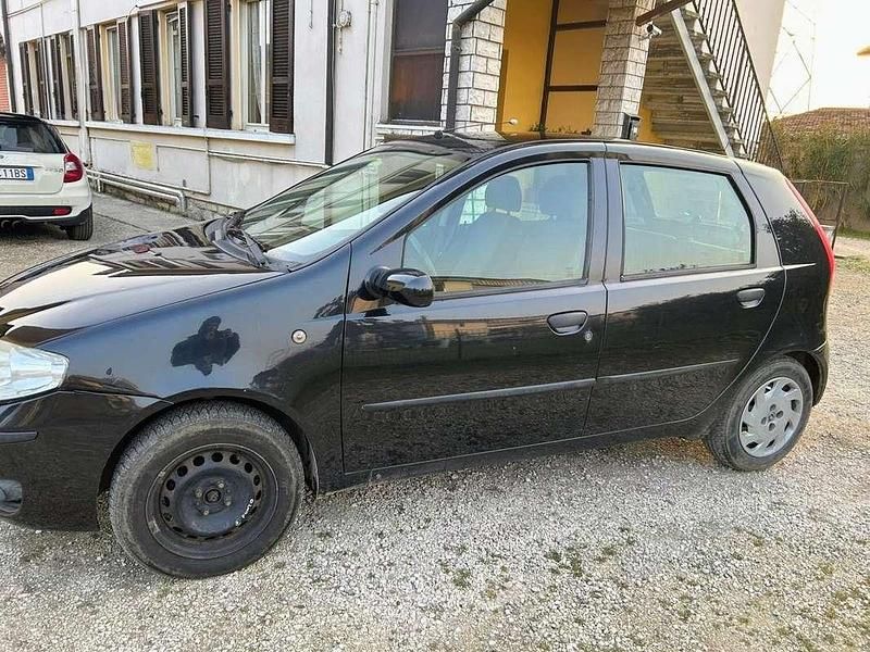 Usata Fiat Grande Punto Dynamic 65 CV (47 kW) 2008 Utilitaria