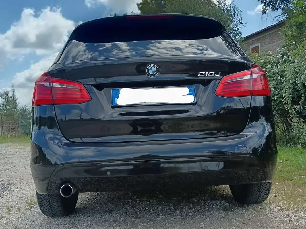 Usata BMW 218 Active Tourer Sport Line 150 CV (110 kW) 2017 Nero Monovolume