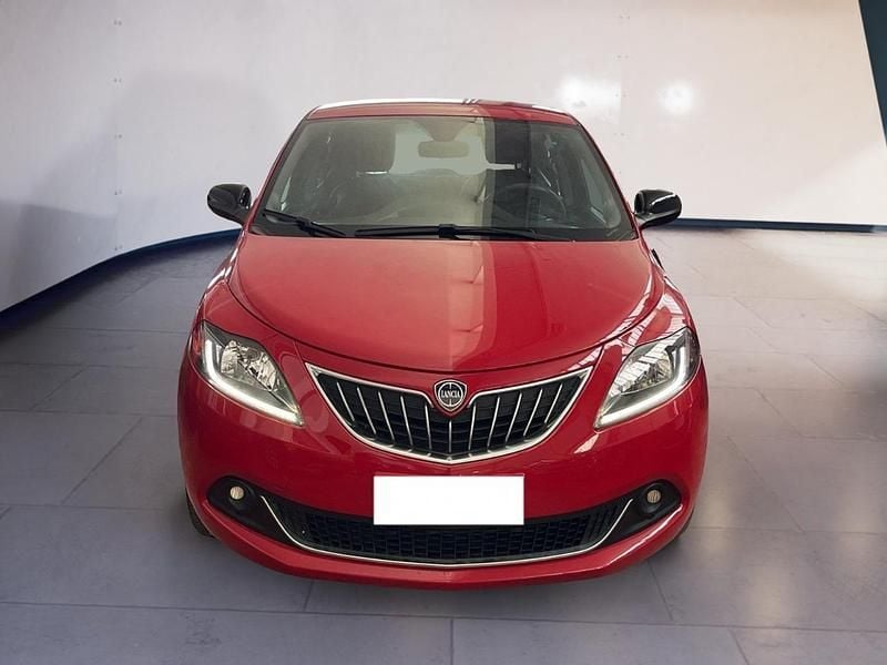 Usata Lancia Ypsilon Gold 70 CV (51 kW) 2021 Utilitaria