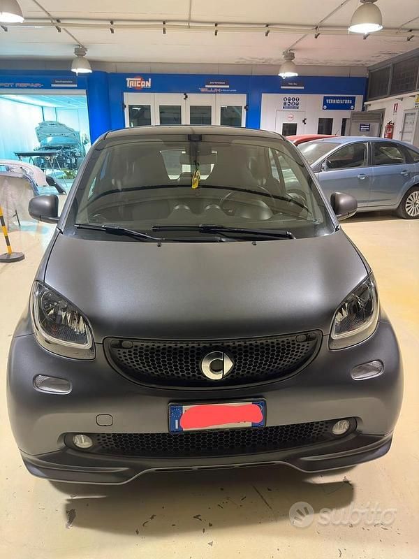 Usata 2017 Smart ForTwo Coupé Utilitaria | 11.800 € - Immagine 1/3