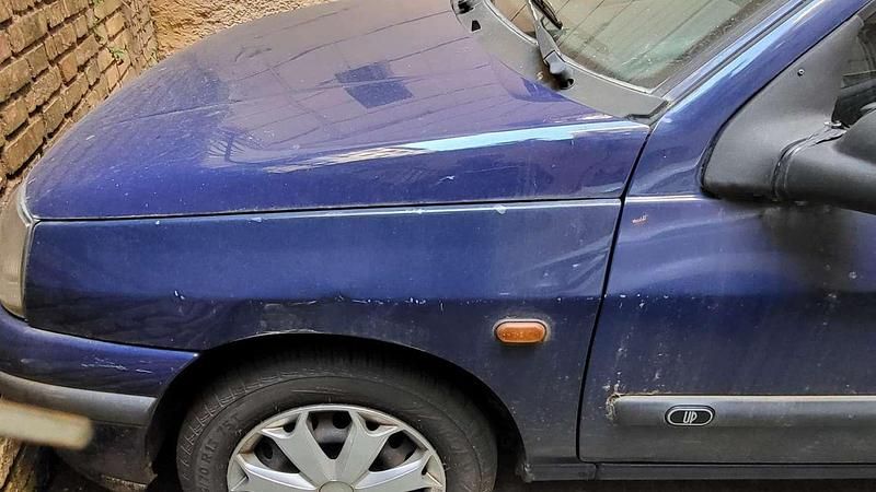 Usata Renault Clio II 58 CV (42 kW) 1998 Berlina