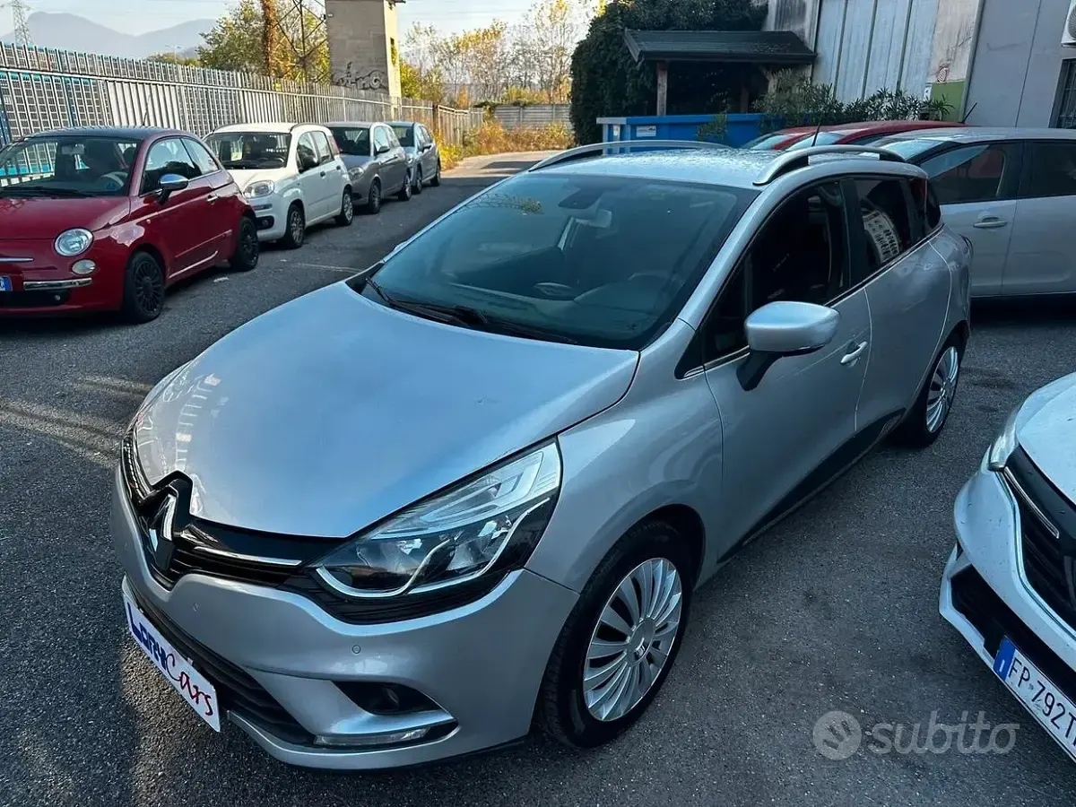 Usata Renault Clio 90 CV (66 kW) 2017 Grigio Station wagon