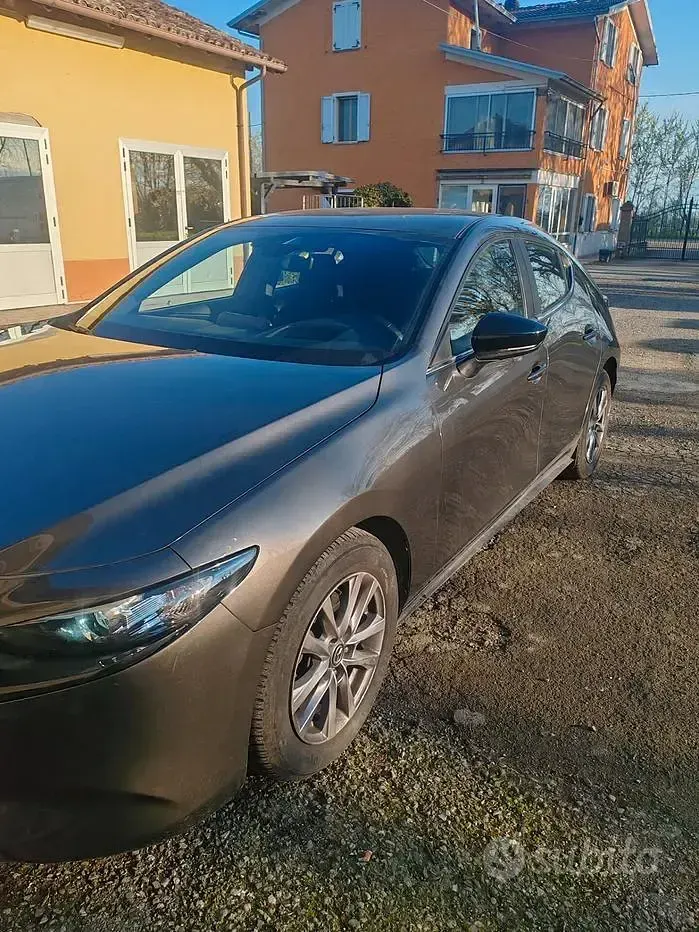 Usata Mazda 3 Evolve 116 CV (85 kW) 2021 Beige Berlina
