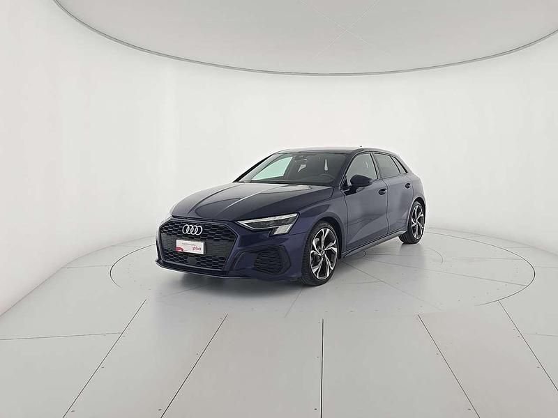 Usata Audi A3 Sportback S-Line 150 CV (110 kW) 2022 Blu/azzurro Utilitaria