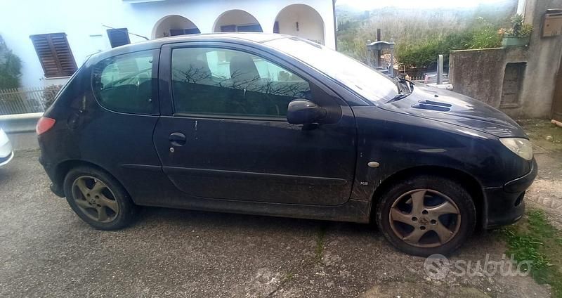 Usata Peugeot 206 2003 Nero Berlina