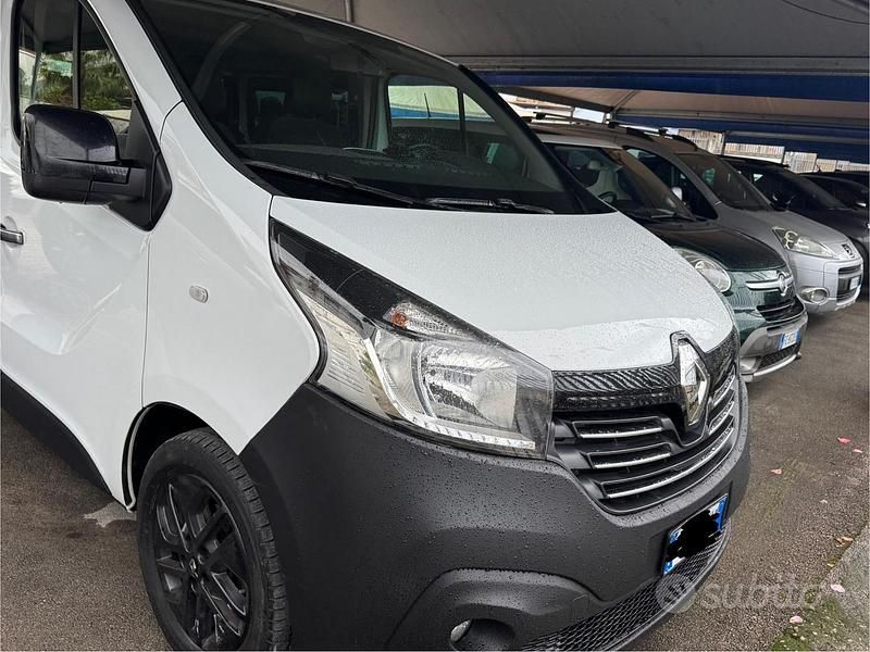 Usata Renault Trafic Zen 145 CV (106 kW) 2017 Bianco Monovolume