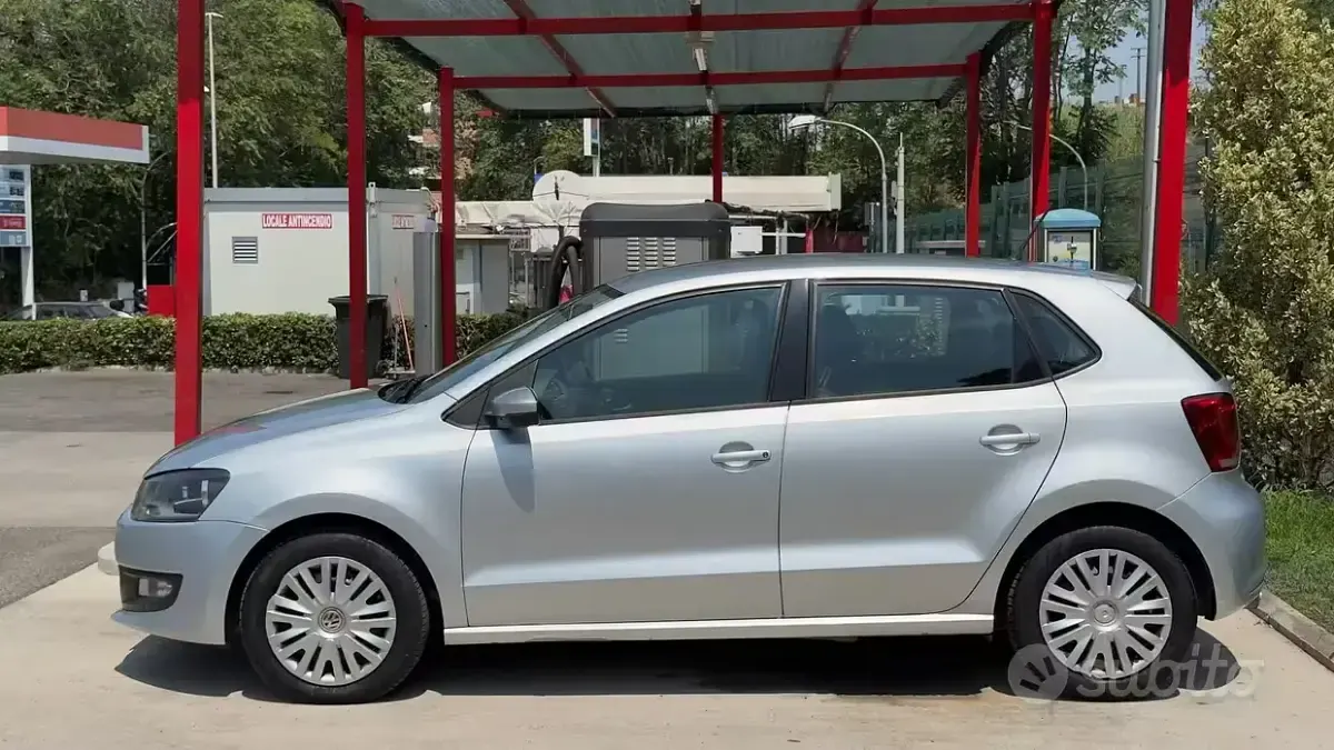 Usata VW Polo Highline 85 CV (62 kW) 2014 Grigio Utilitaria