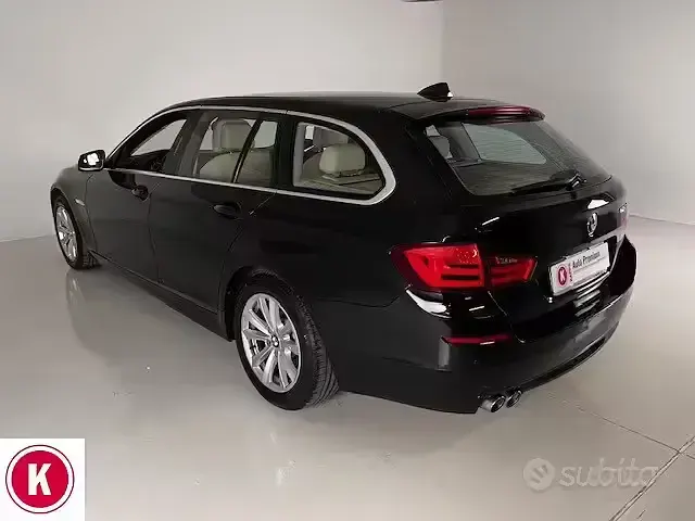 Usata BMW 520 184 CV (135 kW) 2012 Nero Station wagon