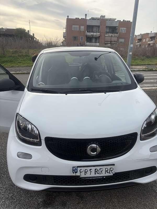 Usata Smart ForFour 71 CV (52 kW) 2018 Utilitaria