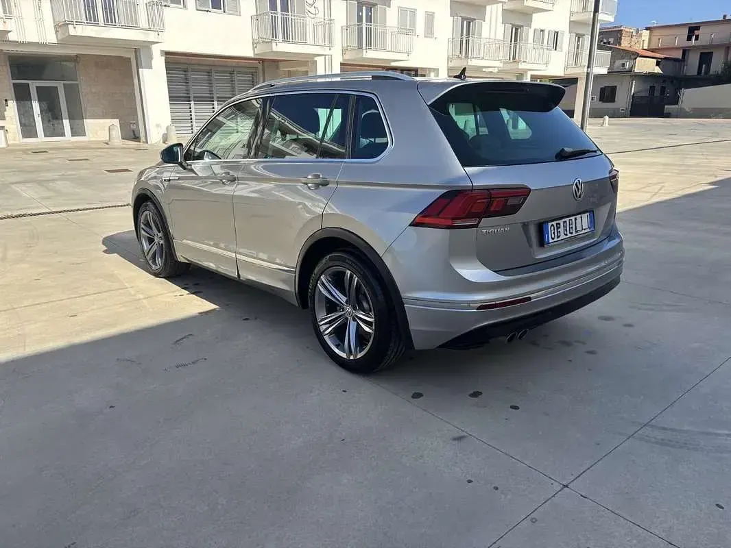 Usata VW Tiguan Sport 150 CV (110 kW) 2020 Grigio SUV