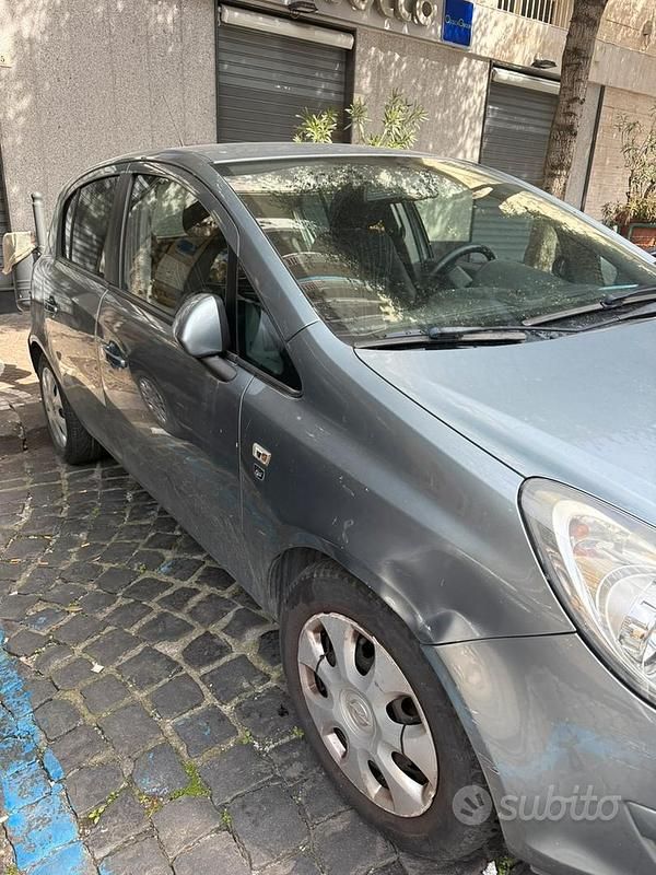 Usata Opel Corsa 75 CV (55 kW) 2012 Grigio Utilitaria