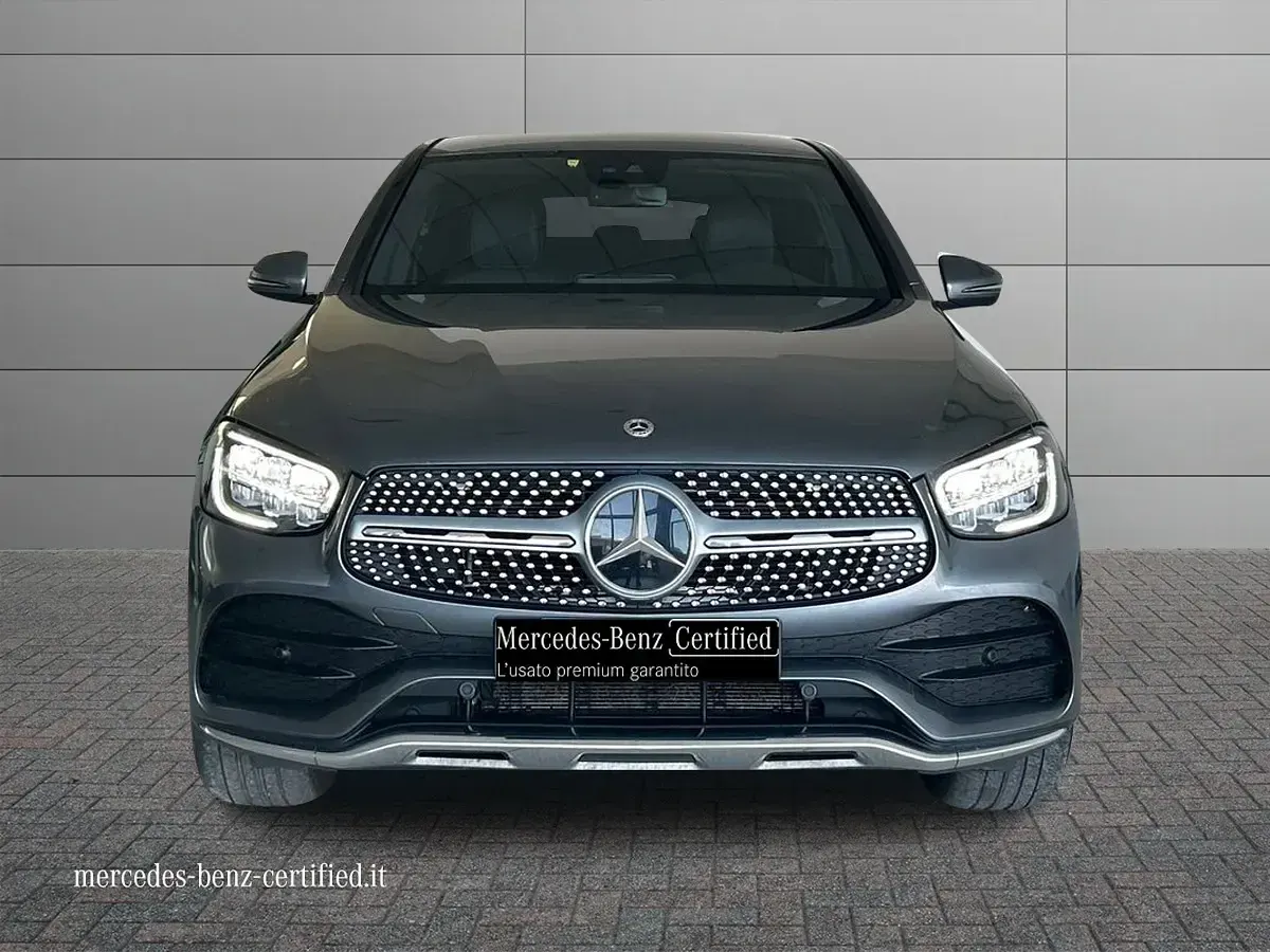 Usata Mercedes GLC300e Premium 194 CV (142 kW) 2022 Argento selenite metallizzato SUV