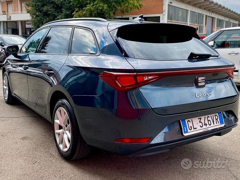 Gebraucht Seat Leon 150 PS (110 kW) 2022 Grau Kombi