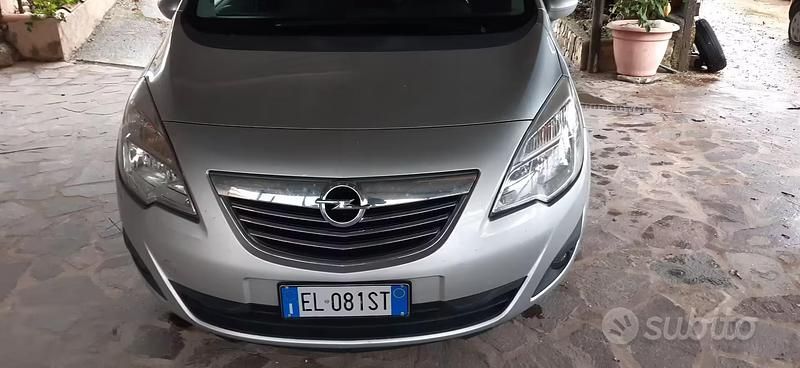 Usata Opel Meriva 95 CV (69 kW) 2012 Monovolume