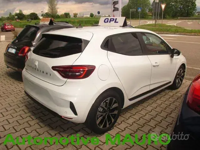 Nuova Mitsubishi Colt Invite 101 CV (74 kW) 2025 Bianco Utilitaria