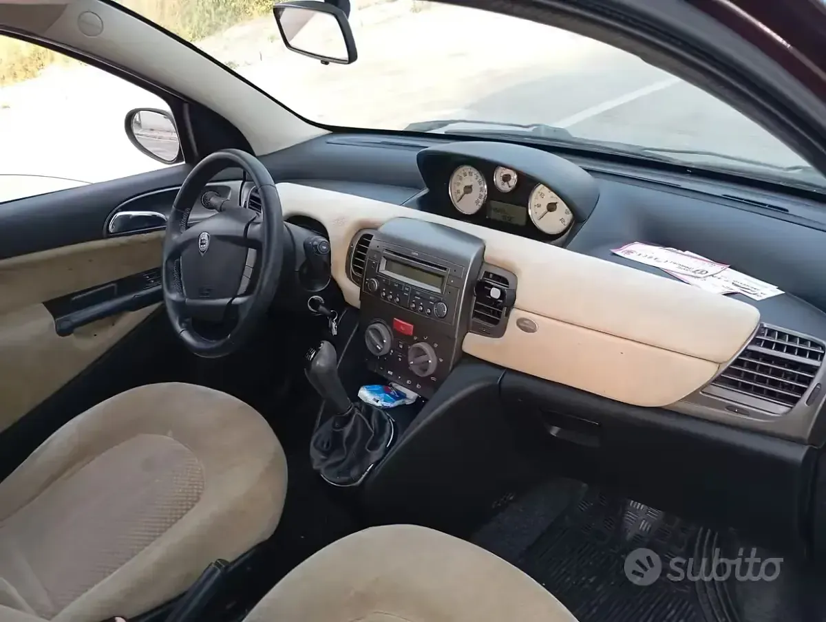 Usata Lancia Ypsilon 69 CV (50 kW) 2006 Utilitaria