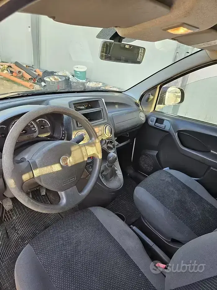 Usata Fiat Panda 54 CV (39 kW) 2011 Bianco Utilitaria