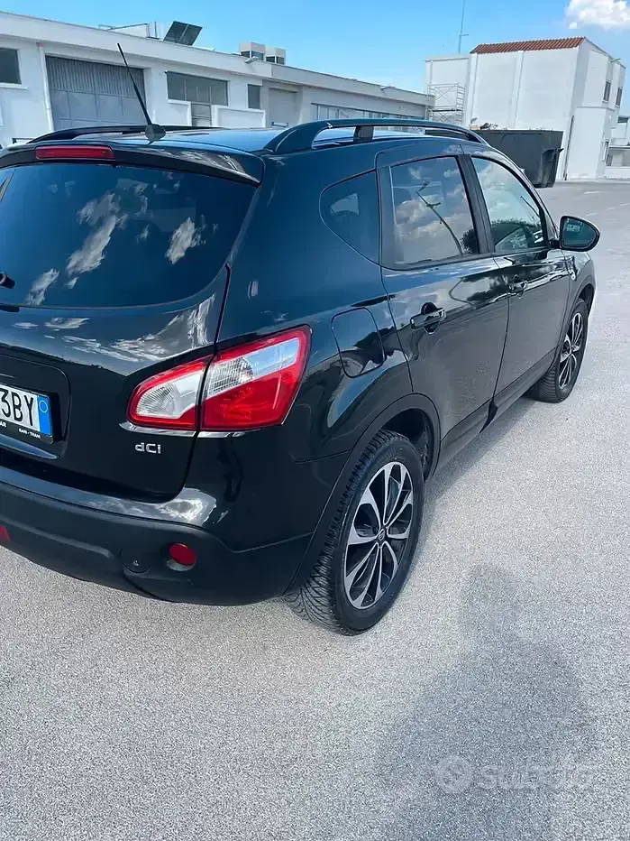 Usata Nissan Qashqai 110 CV (80 kW) 2013 Nero SUV