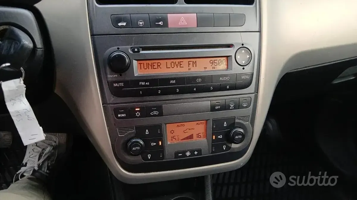 Usata Fiat Grande Punto 75 CV (55 kW) 2009 Grigio Utilitaria