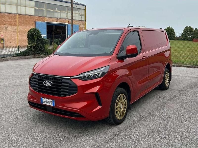 Usata Ford Transit Custom 136 CV (100 kW) 2024 73y artisan red Furgone
