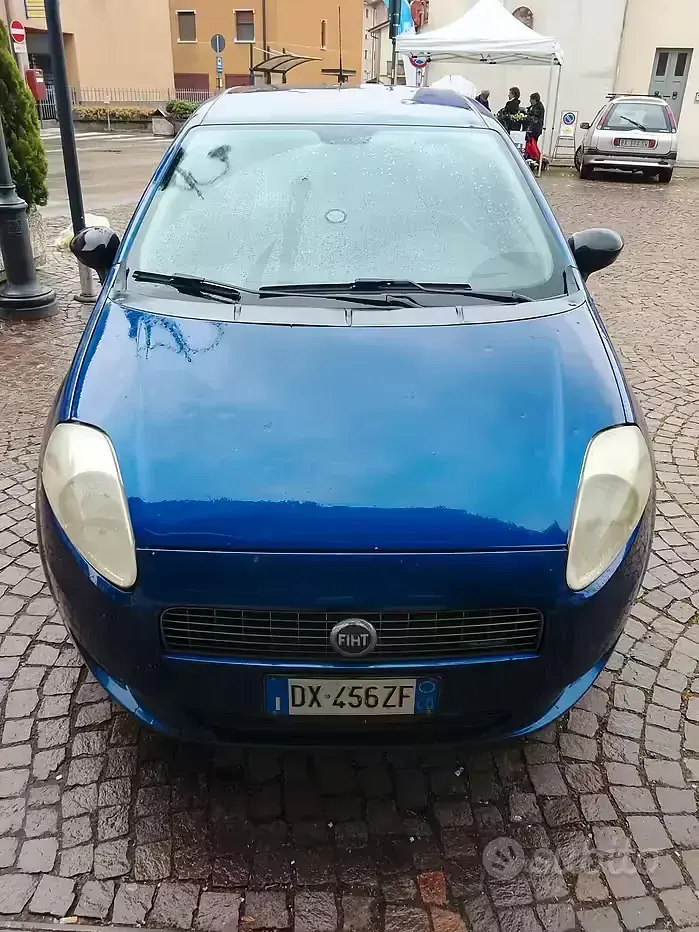 Usata Fiat Punto 77 CV (56 kW) 2009 Utilitaria