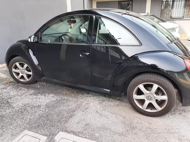 Usata VW New Beetle 2005 Utilitaria