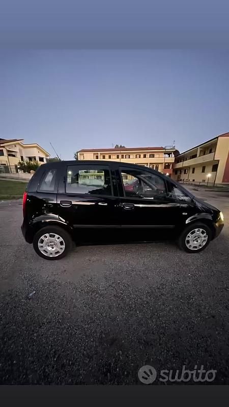 Usata Fiat Idea Active 95 CV (69 kW) 2011 Nero Monovolume