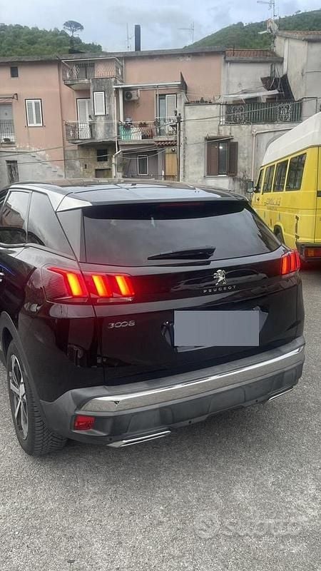 Usata Peugeot 3008 120 CV (88 kW) 2018 Nero SUV