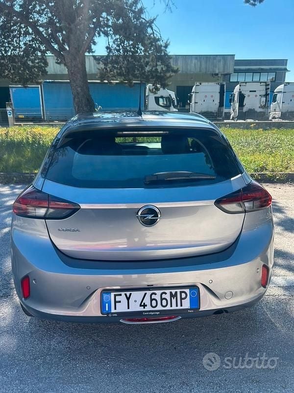 Usata Opel Corsa 100 CV (73 kW) 2020 Grigio Utilitaria