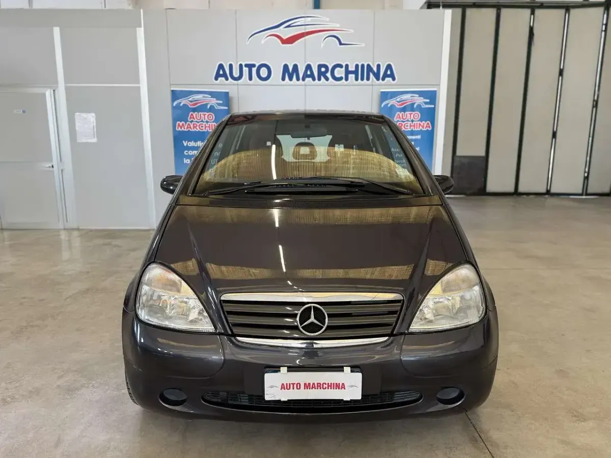 Usata Mercedes A160 Avantgarde 102 CV (75 kW) 2001 Grigio Utilitaria