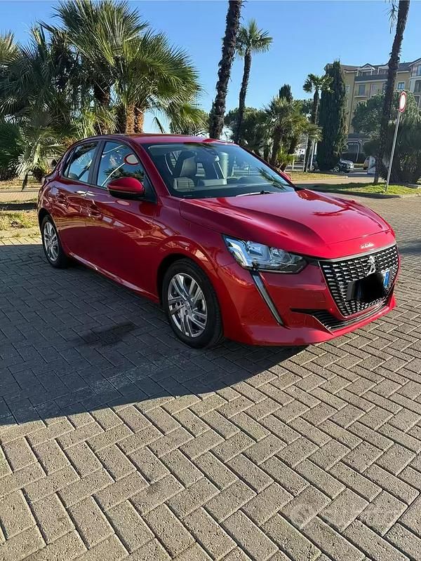Usata Peugeot 208 Active 75 CV (55 kW) 2020 Rosso Utilitaria