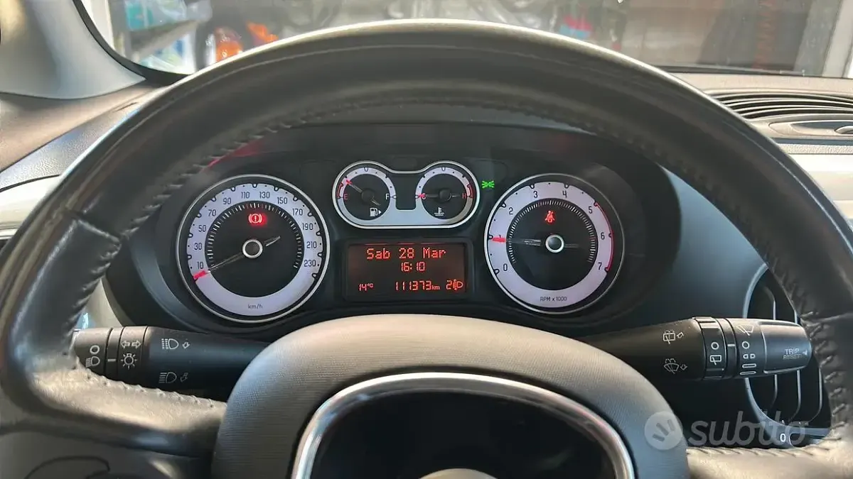 Usata Fiat 500L Lounge 85 CV (62 kW) 2014 Grigio Monovolume
