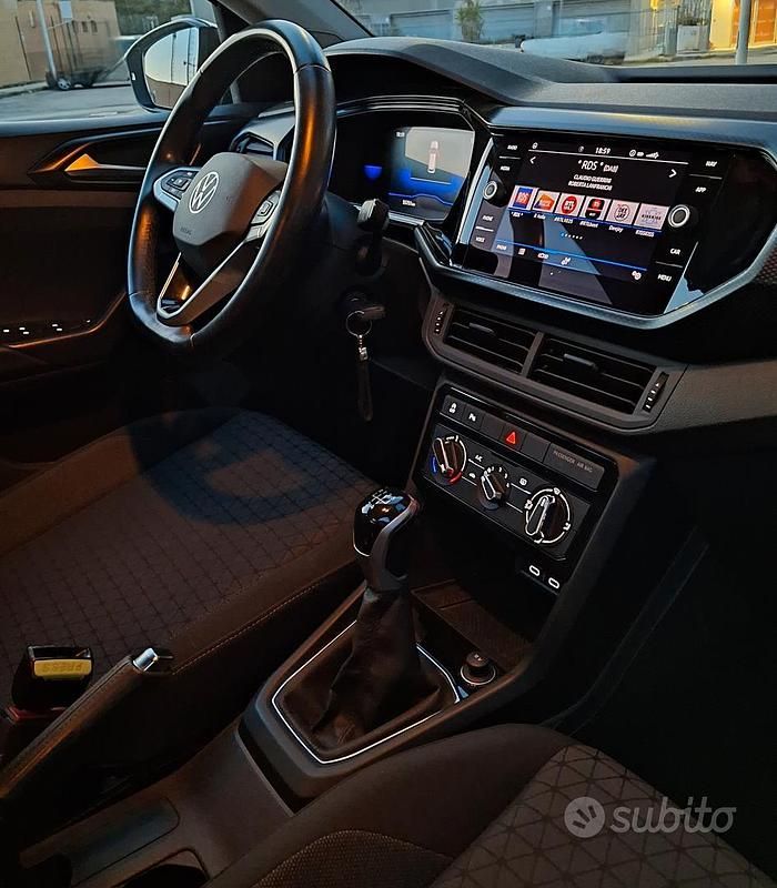 Usata VW T-Cross Style 95 CV (69 kW) 2022 Nero SUV