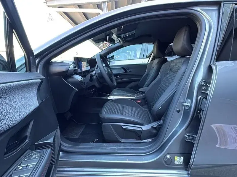 Nuova Renault Clio Techno 158 CV (116 kW) 2025 Grigio Utilitaria