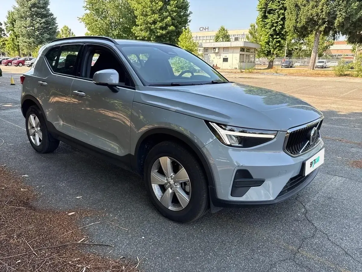 Usata Volvo XC40 163 CV (119 kW) 2024 Grigio SUV