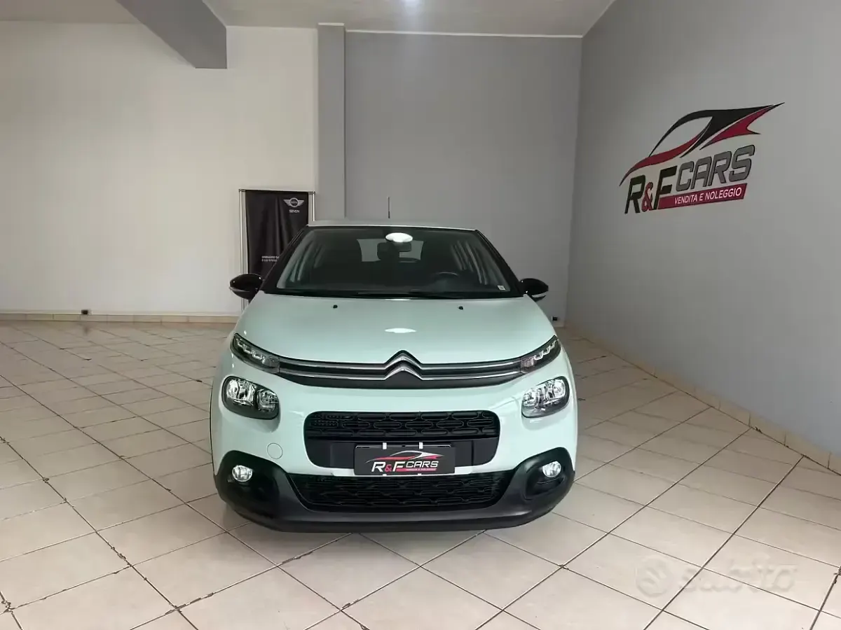 Usata Citroën C3 Shine 75 CV (55 kW) 2017 Verde Berlina