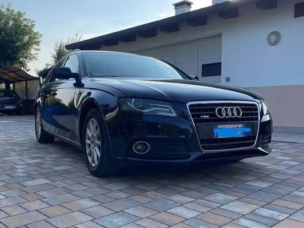 Usata Audi A4 Advanced 143 CV (105 kW) 2009 Blu/azzurro Station wagon