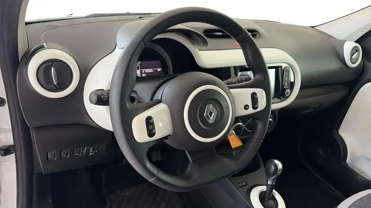 Usata Renault Twingo Equilibre 30 kW (42 CV) 2023 Bianco Utilitaria
