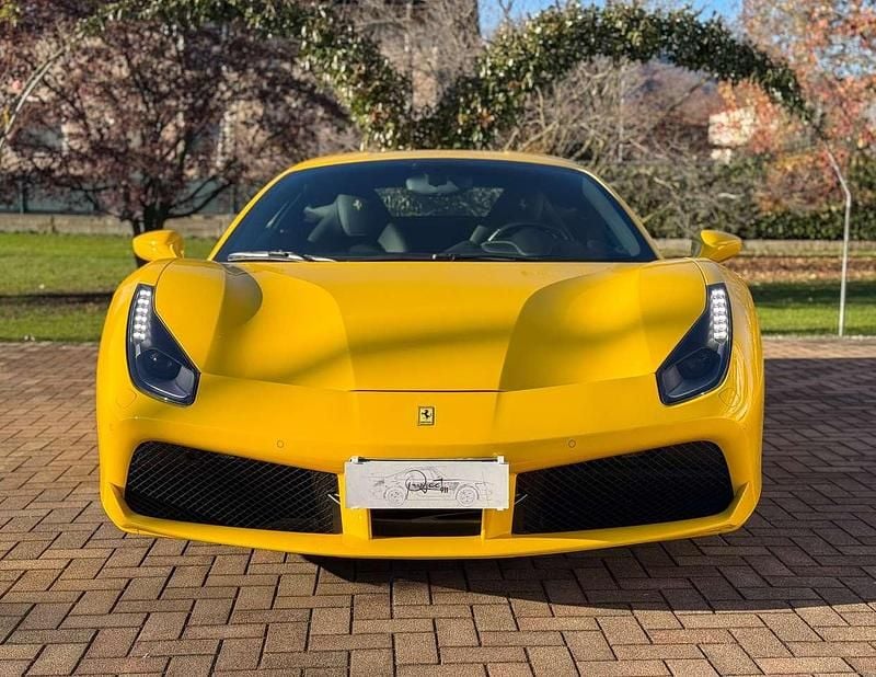 Usata Ferrari 488 670 CV (492 kW) 2017 Giallo modena Coupé